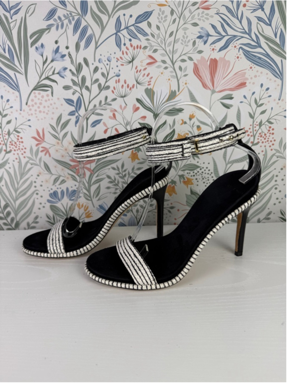 Cole Haan Woven Leather Ankle Strap Heels Black White Sandals Size 7 - Picture 2 of 10